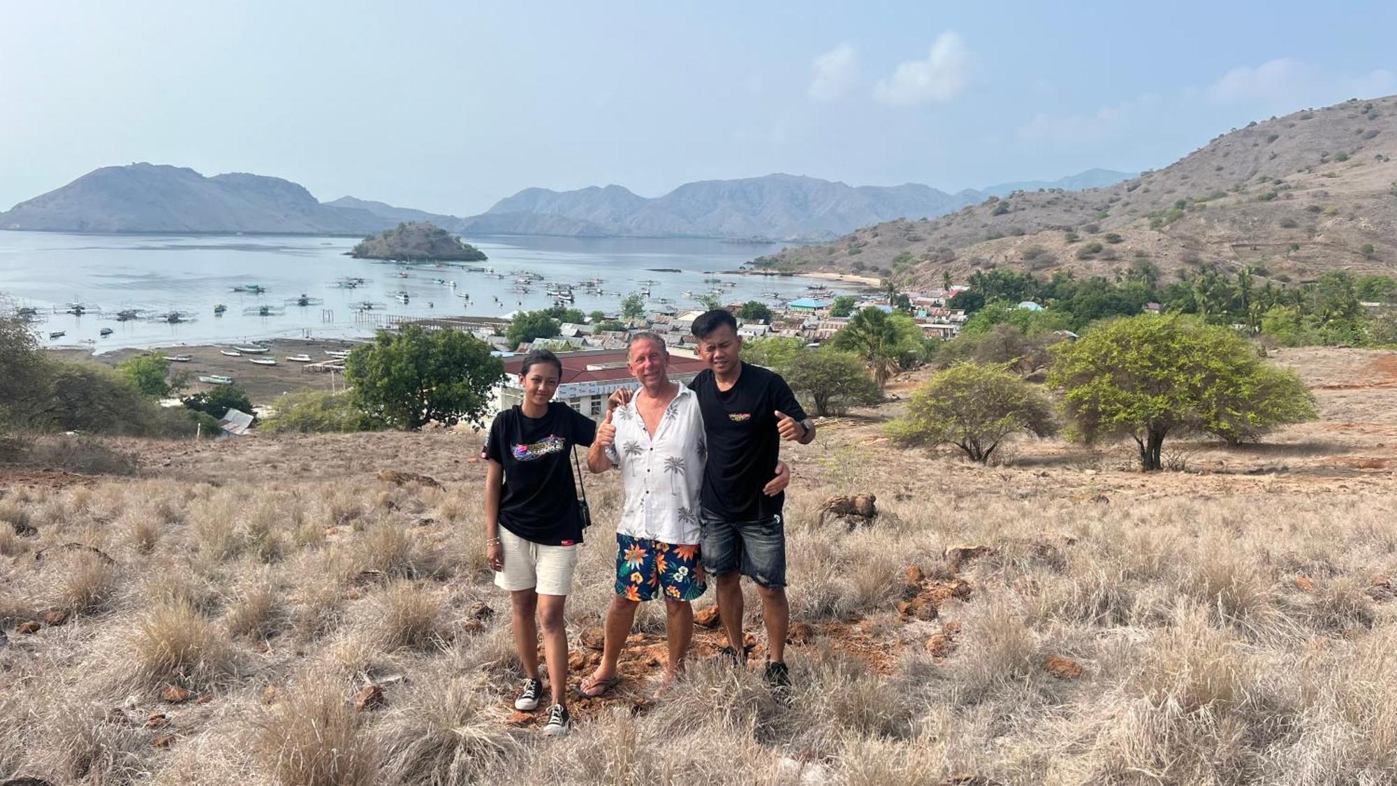 Jhuna Komodo Homestay Extérieur photo