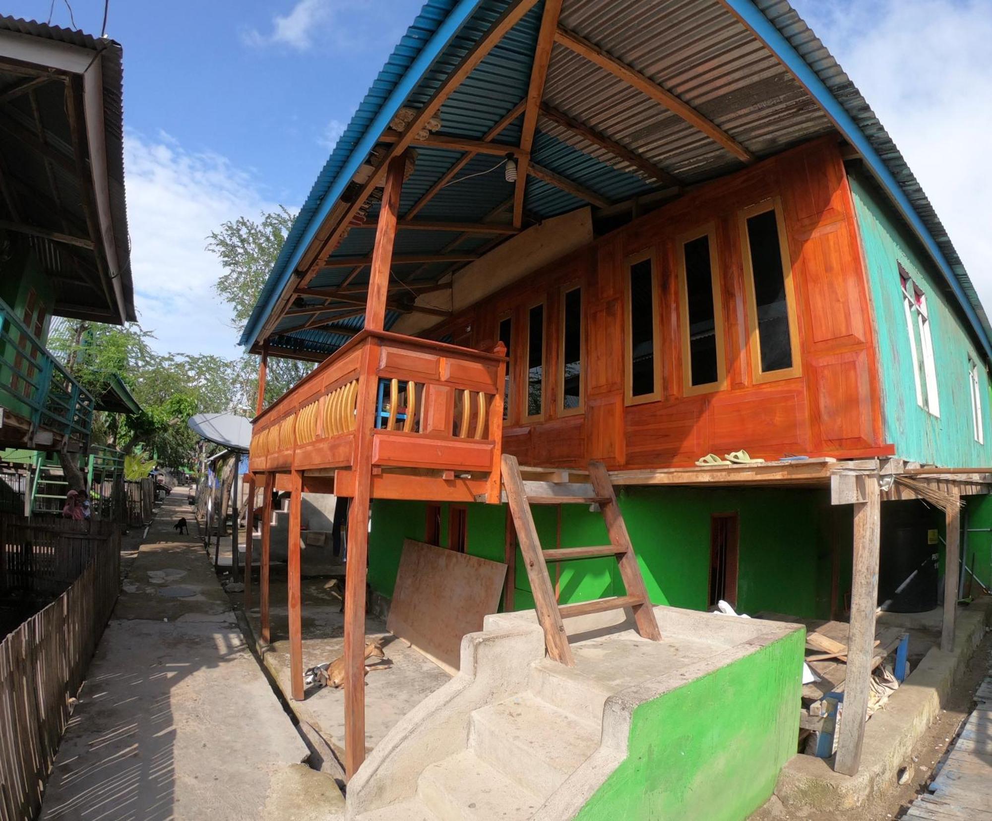 Jhuna Komodo Homestay Extérieur photo