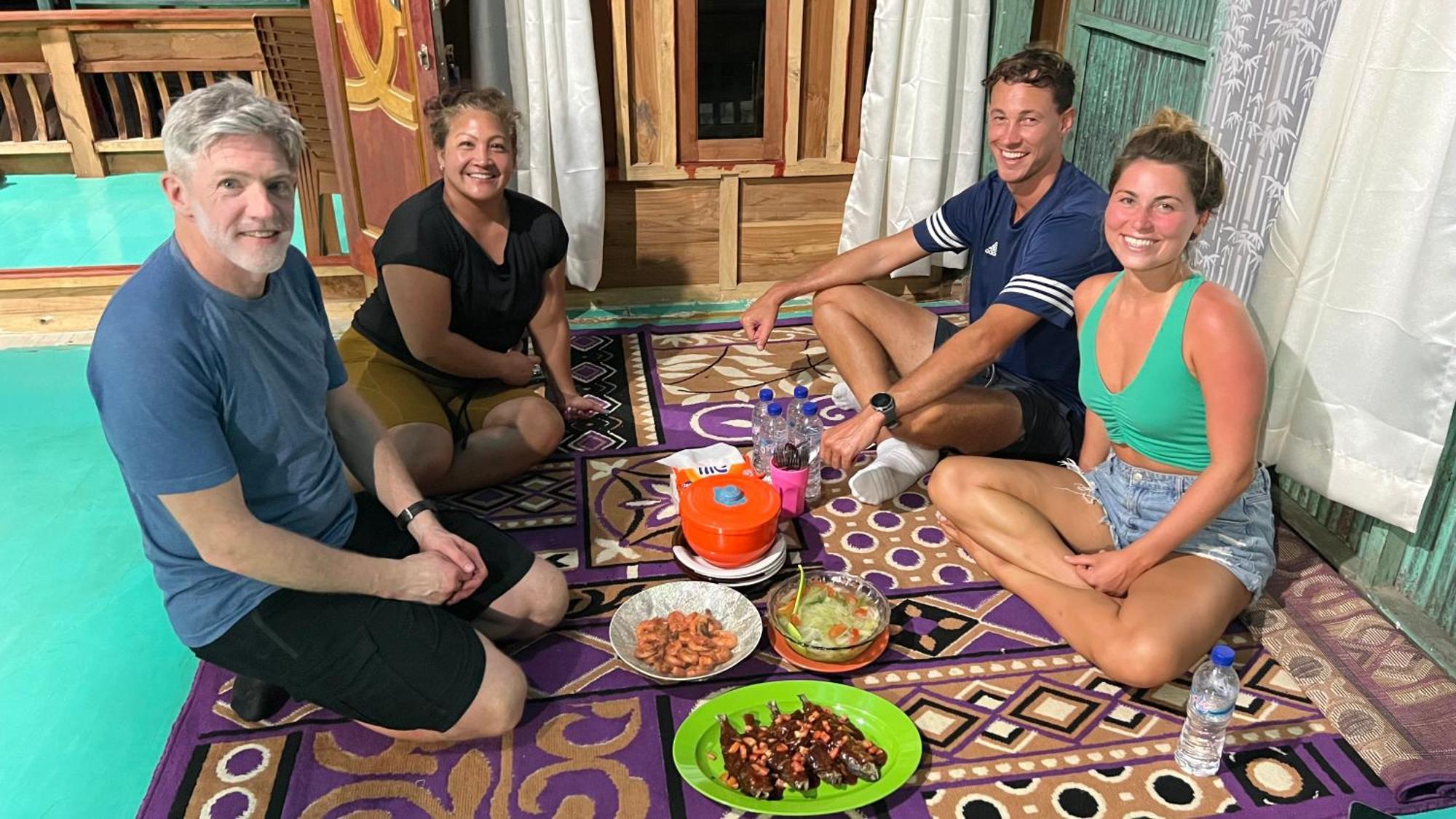 Jhuna Komodo Homestay Extérieur photo