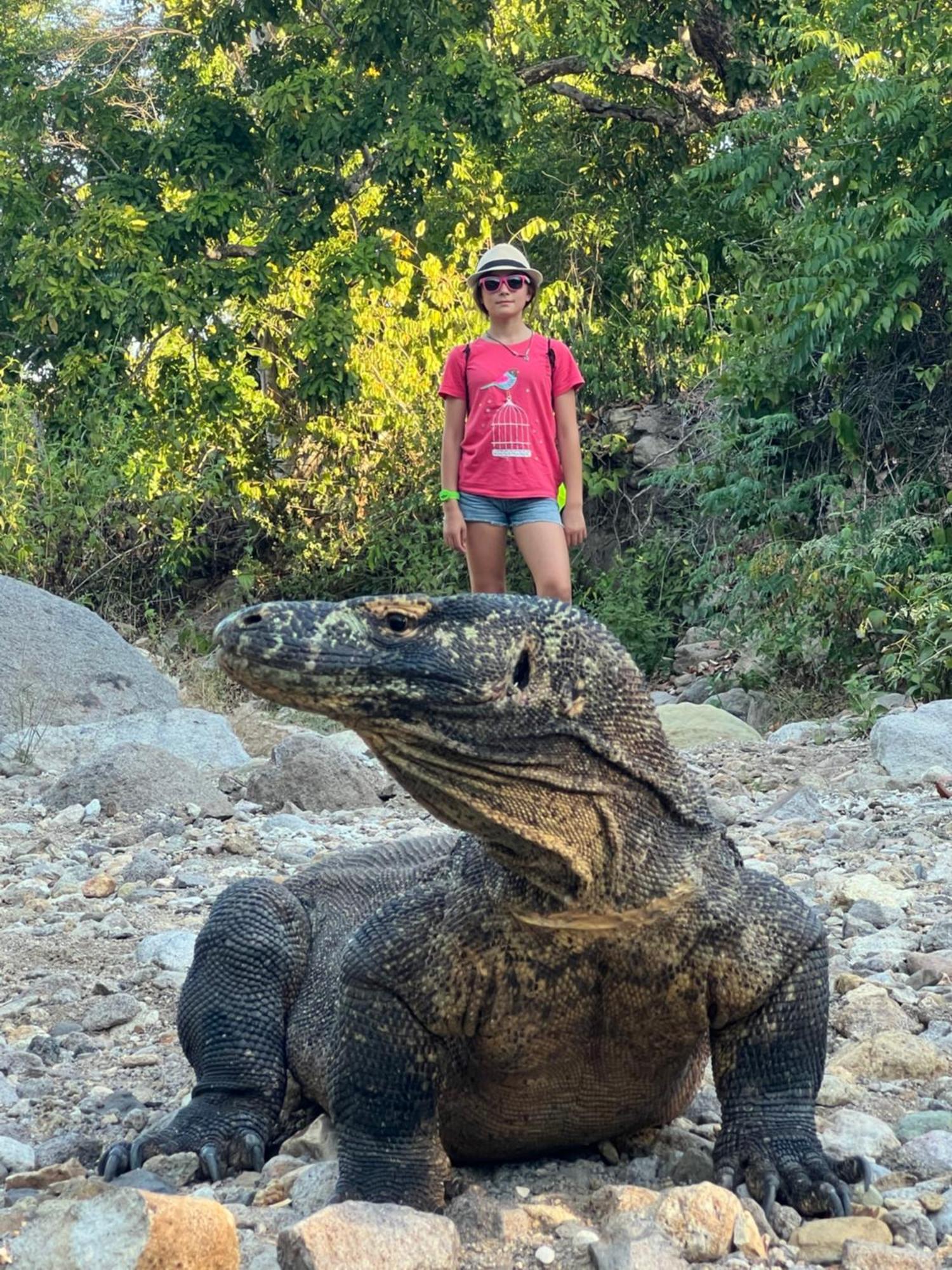 Jhuna Komodo Homestay Extérieur photo